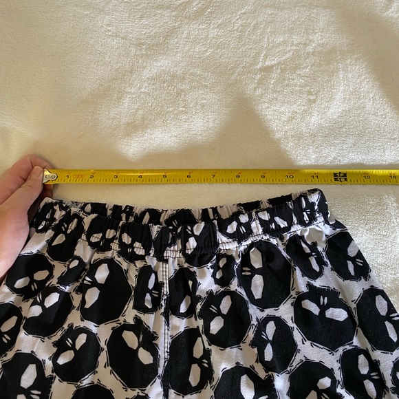 Black and white skull leggings - Picture 3 of 9